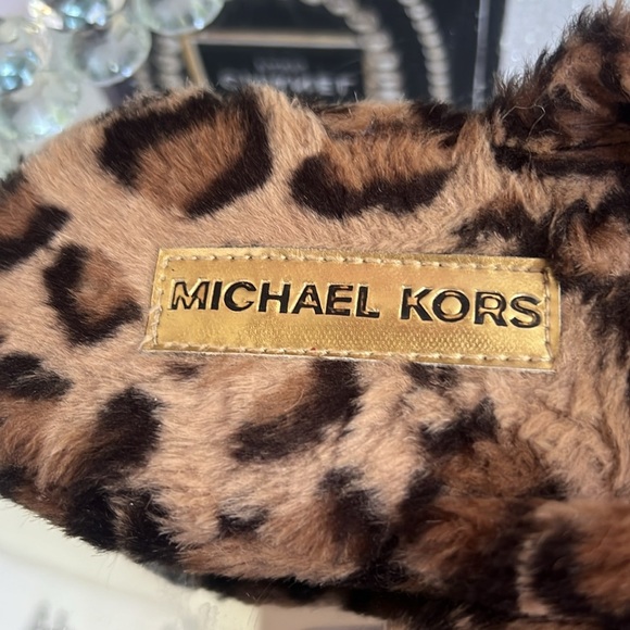 Michael Kors Leopard Print Furry Slippers size 9.5 - Picture 4 of 8